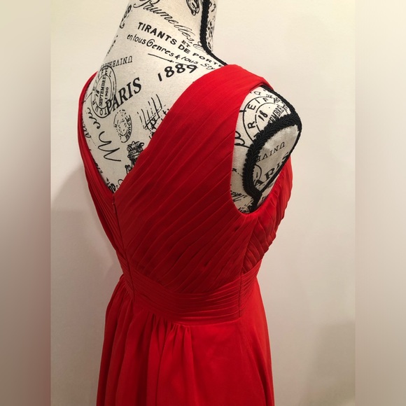 Stacees A-line V Neck Sleeveless Long Chiffon Dress - Picture 8 of 9